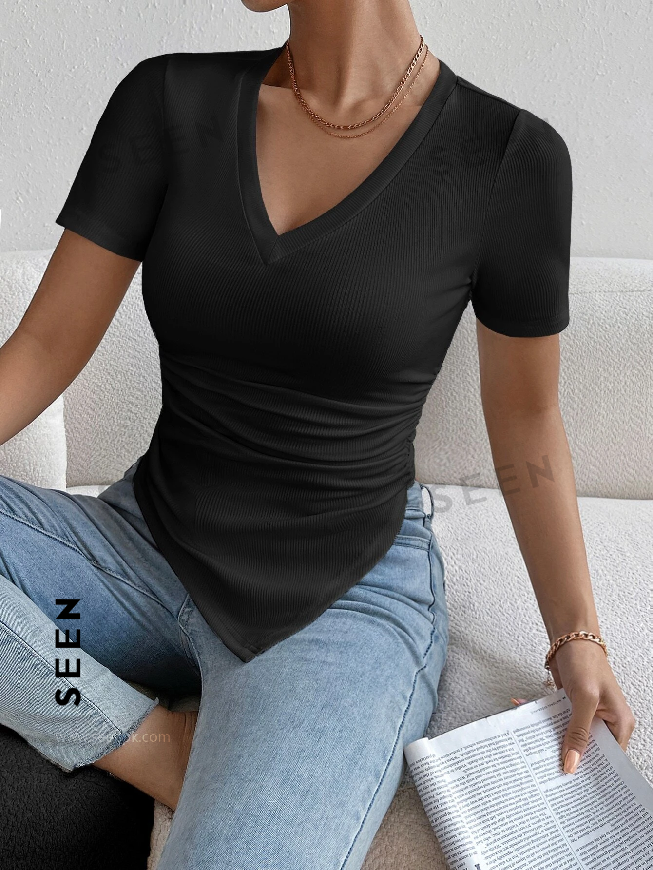 Solid Ruched Hanky Hem Tee