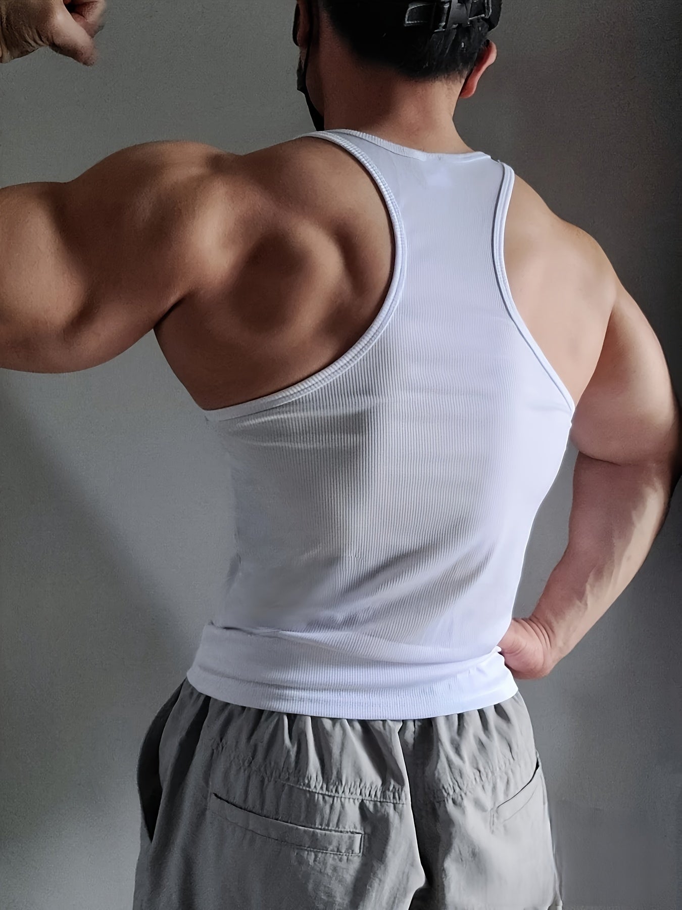 Men's Solid Tank Top, Active Crew Neck Skinny Sleeveless Top