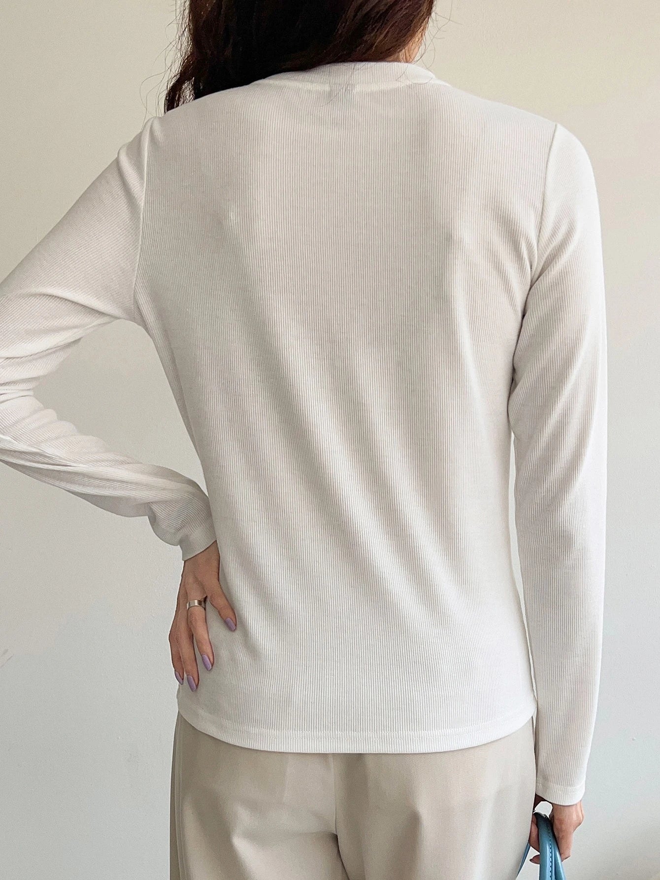 Women's Semi-Open Collar Fitted Long Sleeve T-Shirt