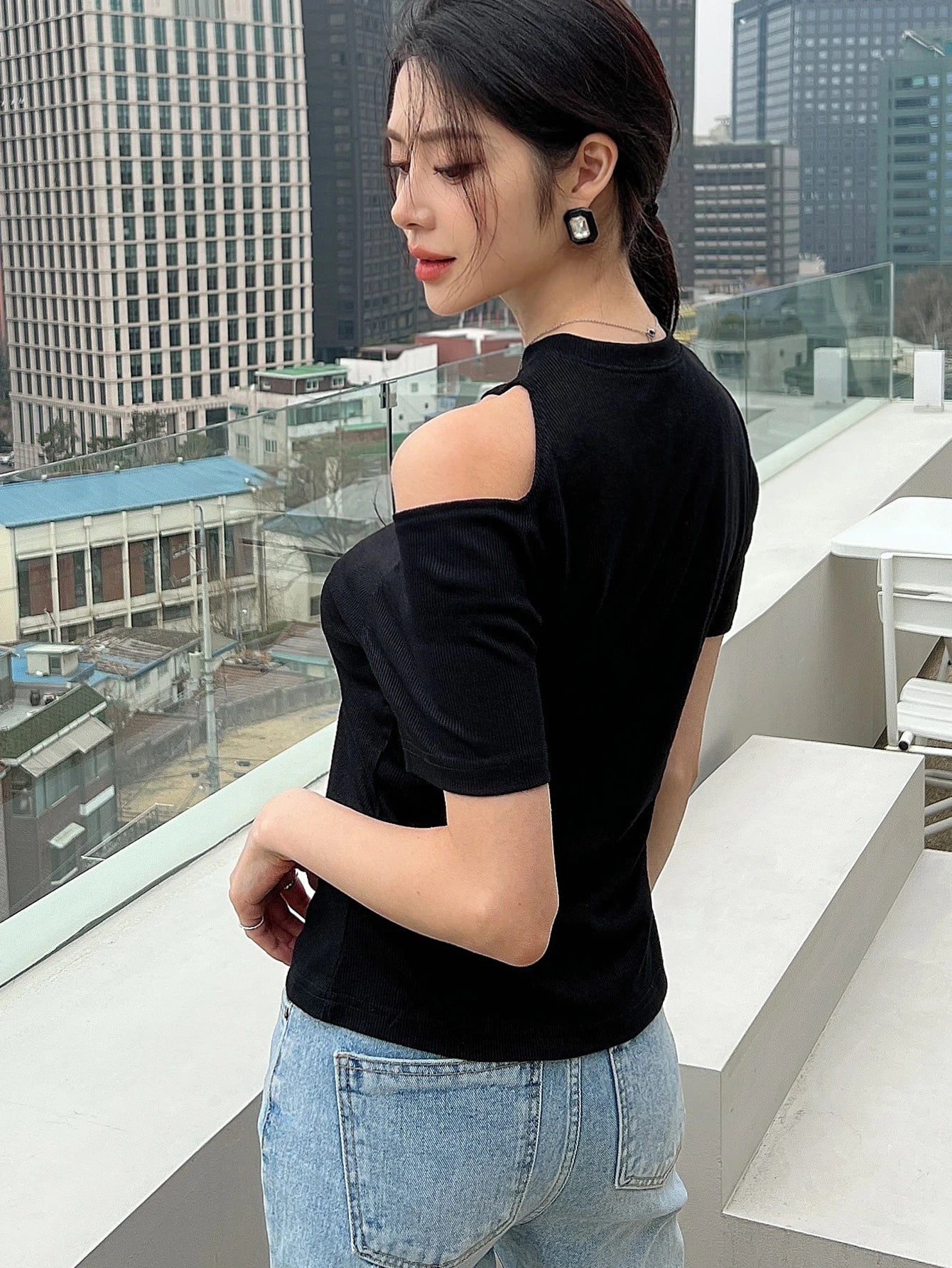 Cut Out Rib-knit Tee