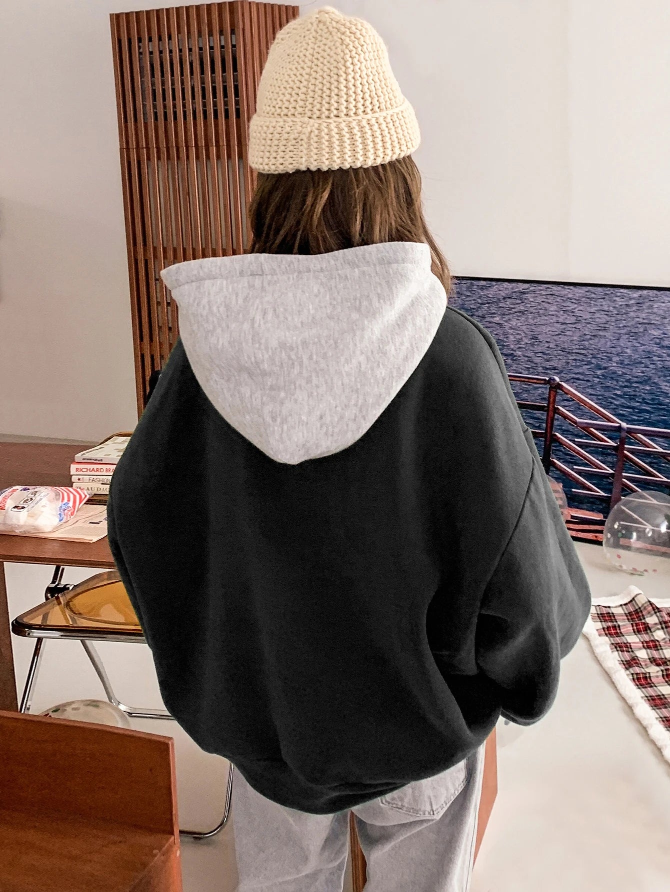 Letter Graphic Big Pocket Drawstring Thermal Hoodie