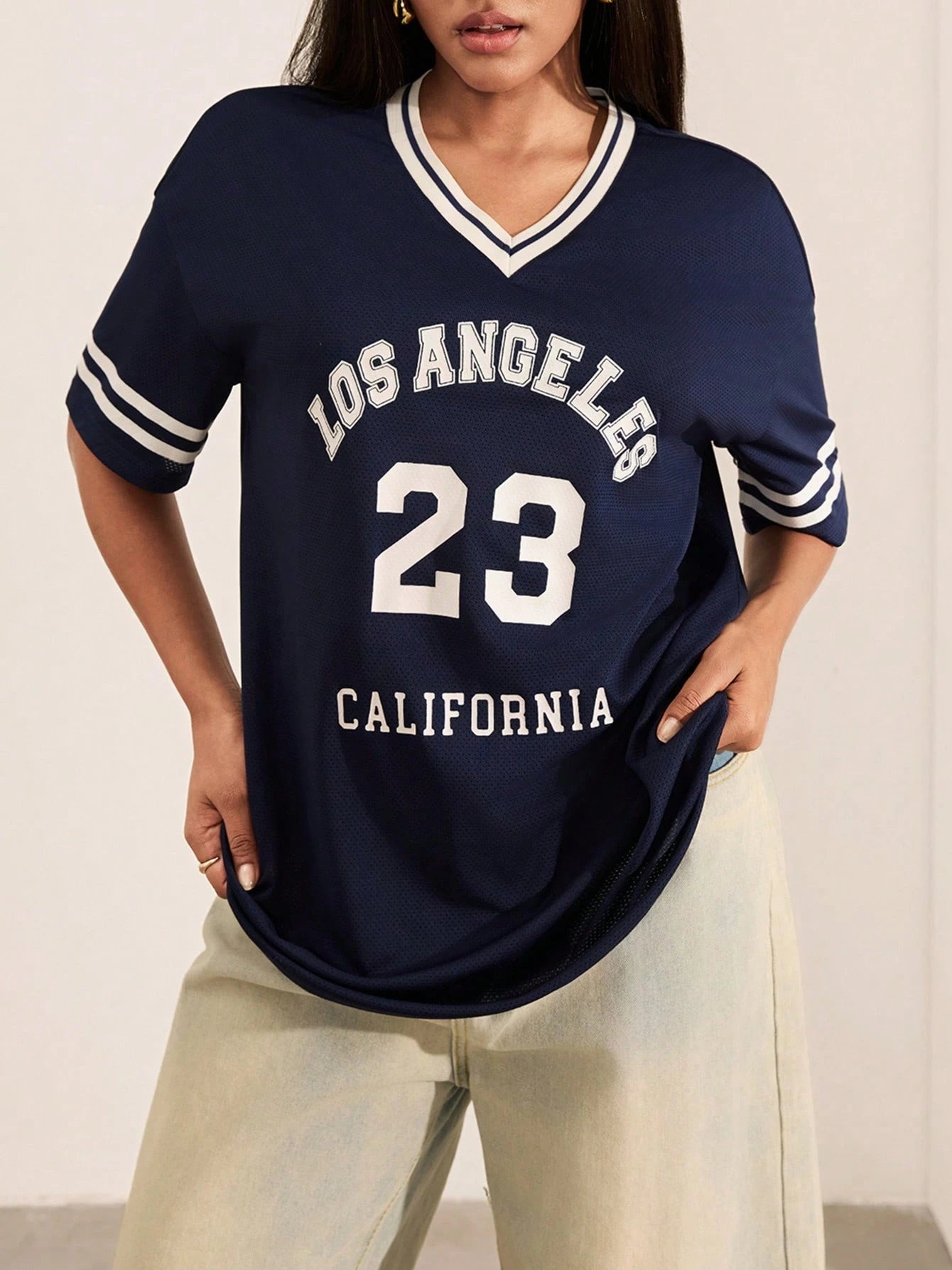 New V-Neck Graphic Print Casual Pullover T-Shirt