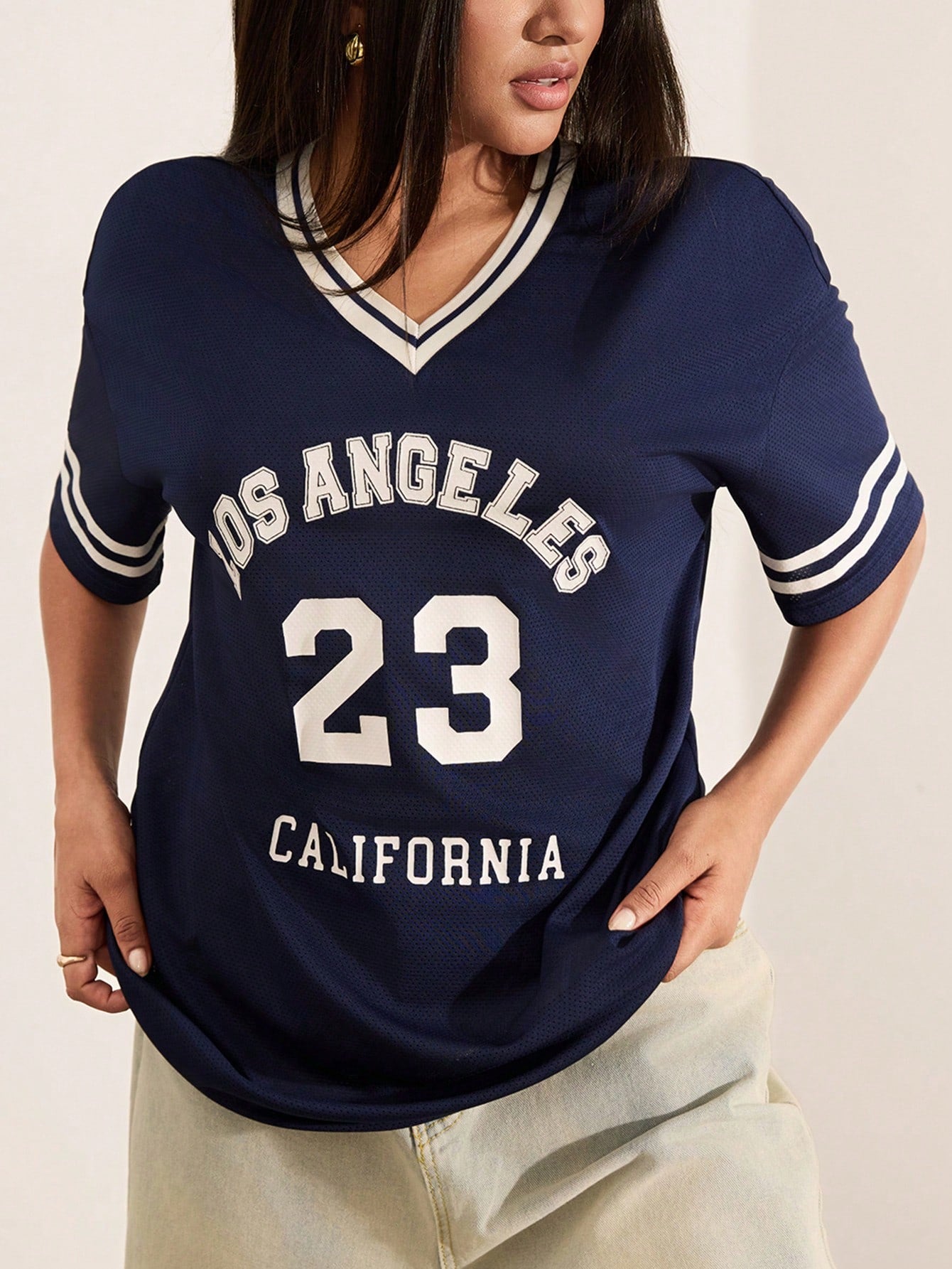 New V-Neck Graphic Print Casual Pullover T-Shirt