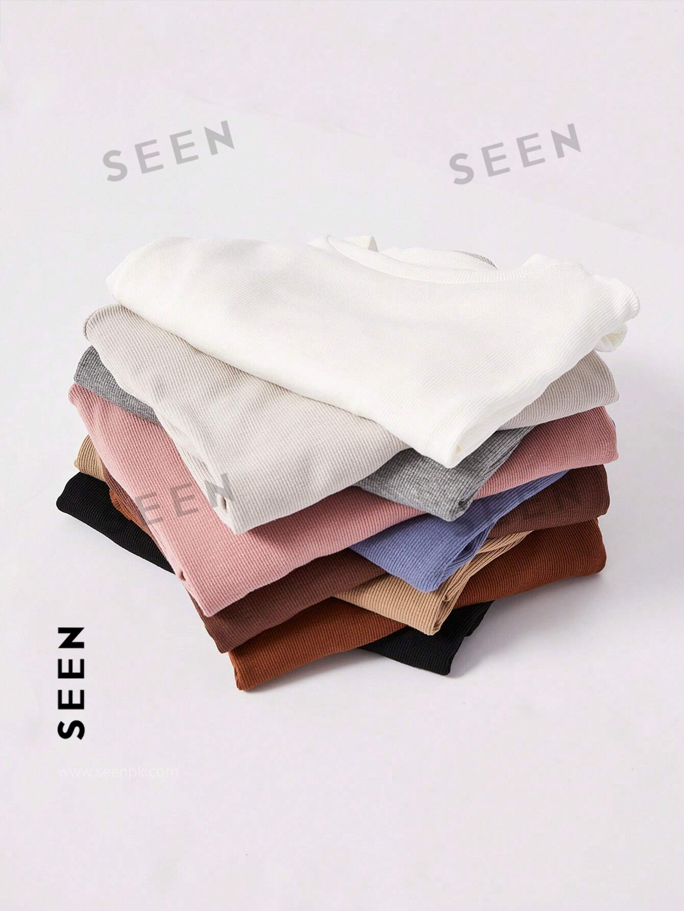 Mock Neck Solid Rib-knit Tee
