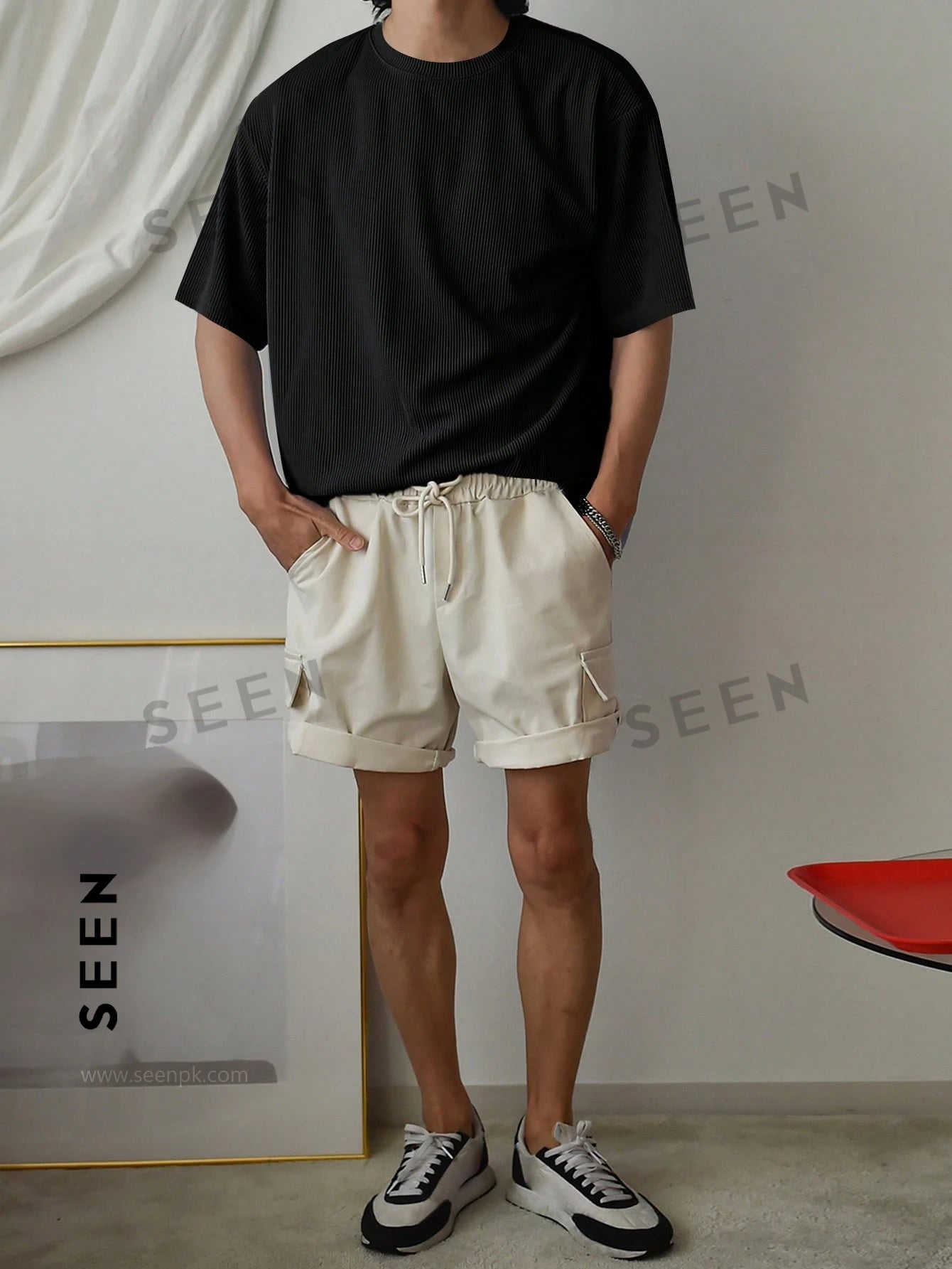 Men Solid Ribbed Knit Tee