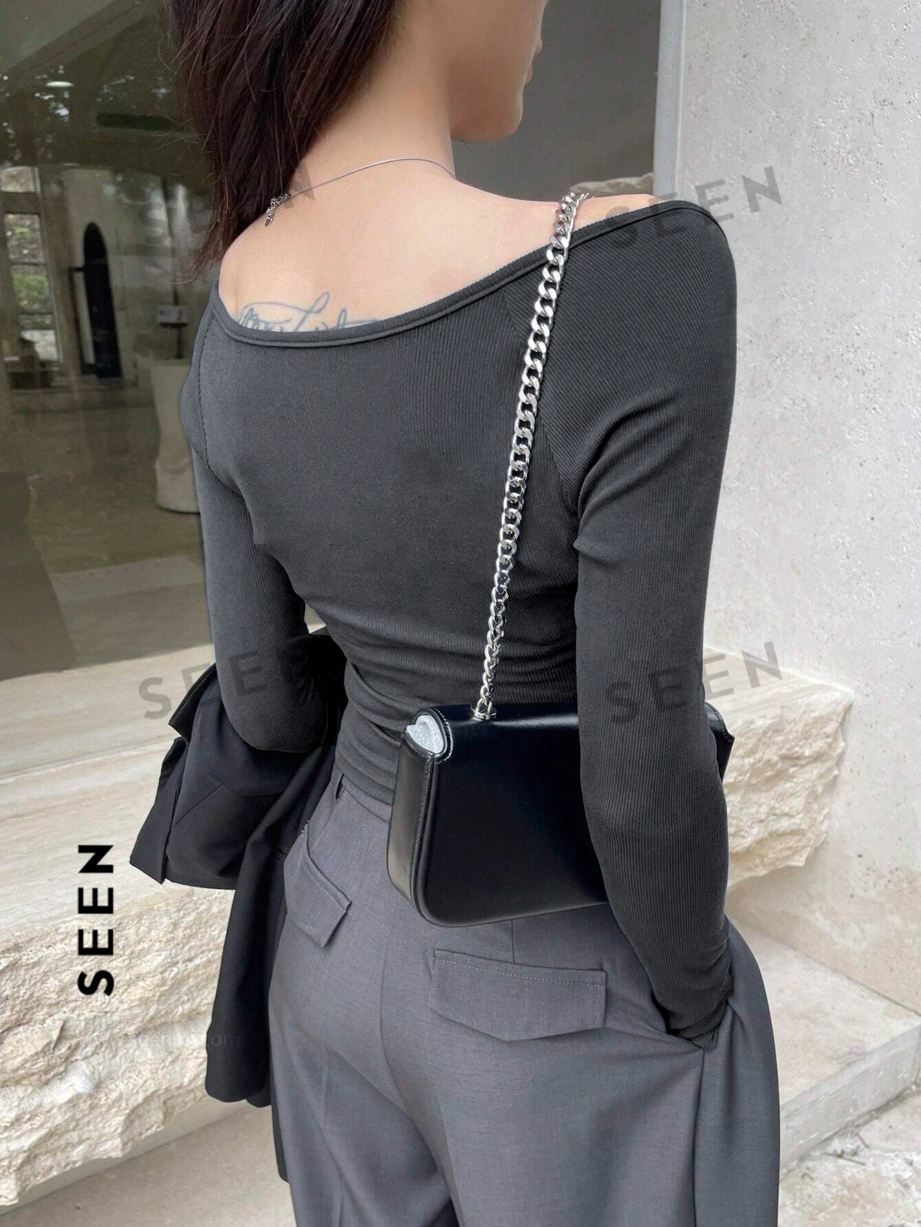 Women's Solid Color Square Neckline Long Sleeve Slim Fit T-Shirt