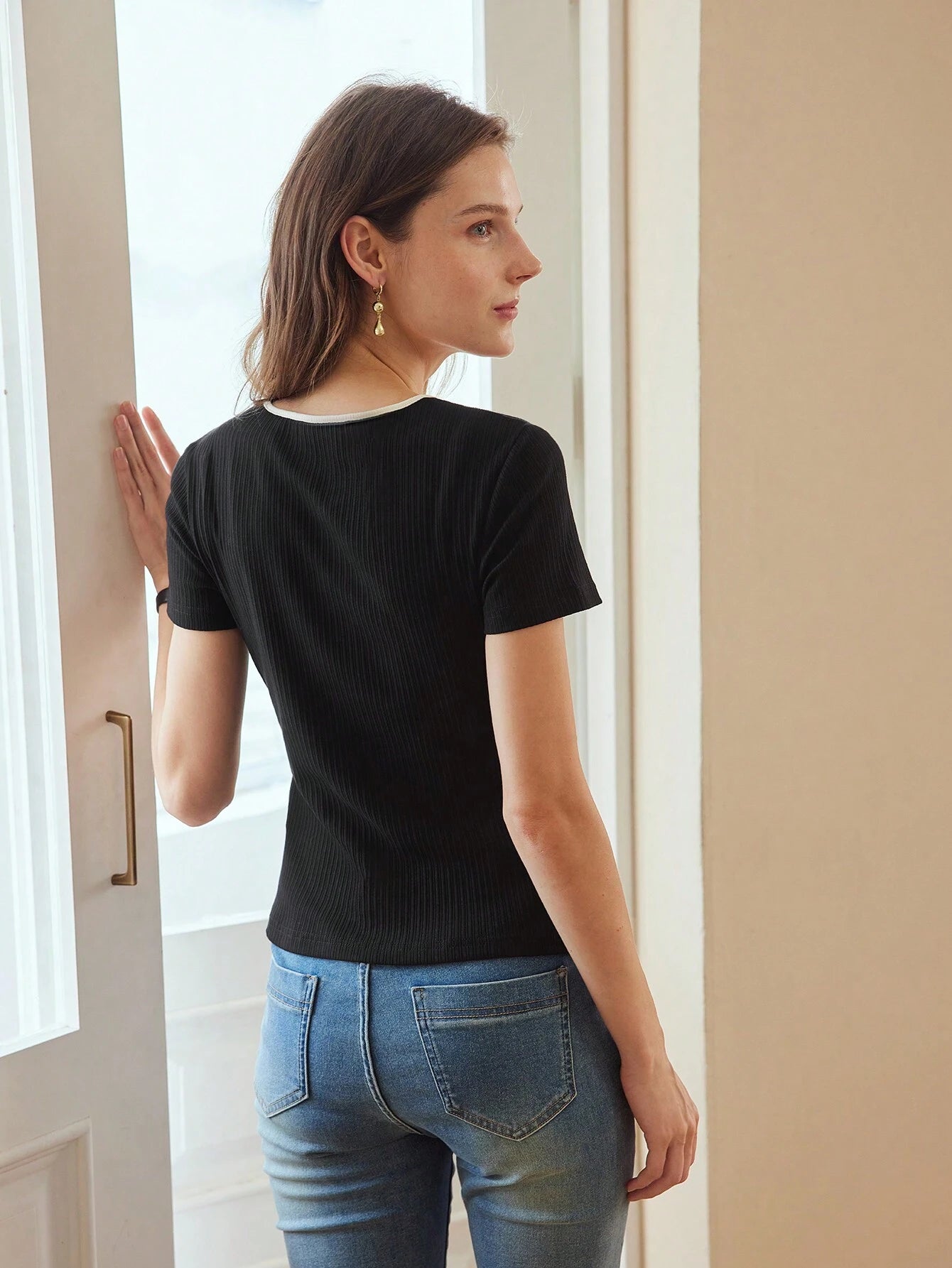PREMIUM CONTRAST TRIM RIBBED T-SHIRT