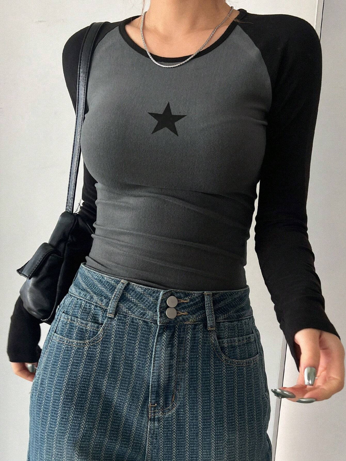 Women's Pentagram-Print Colourblock Raglan Long-Sleeve T-Shirt