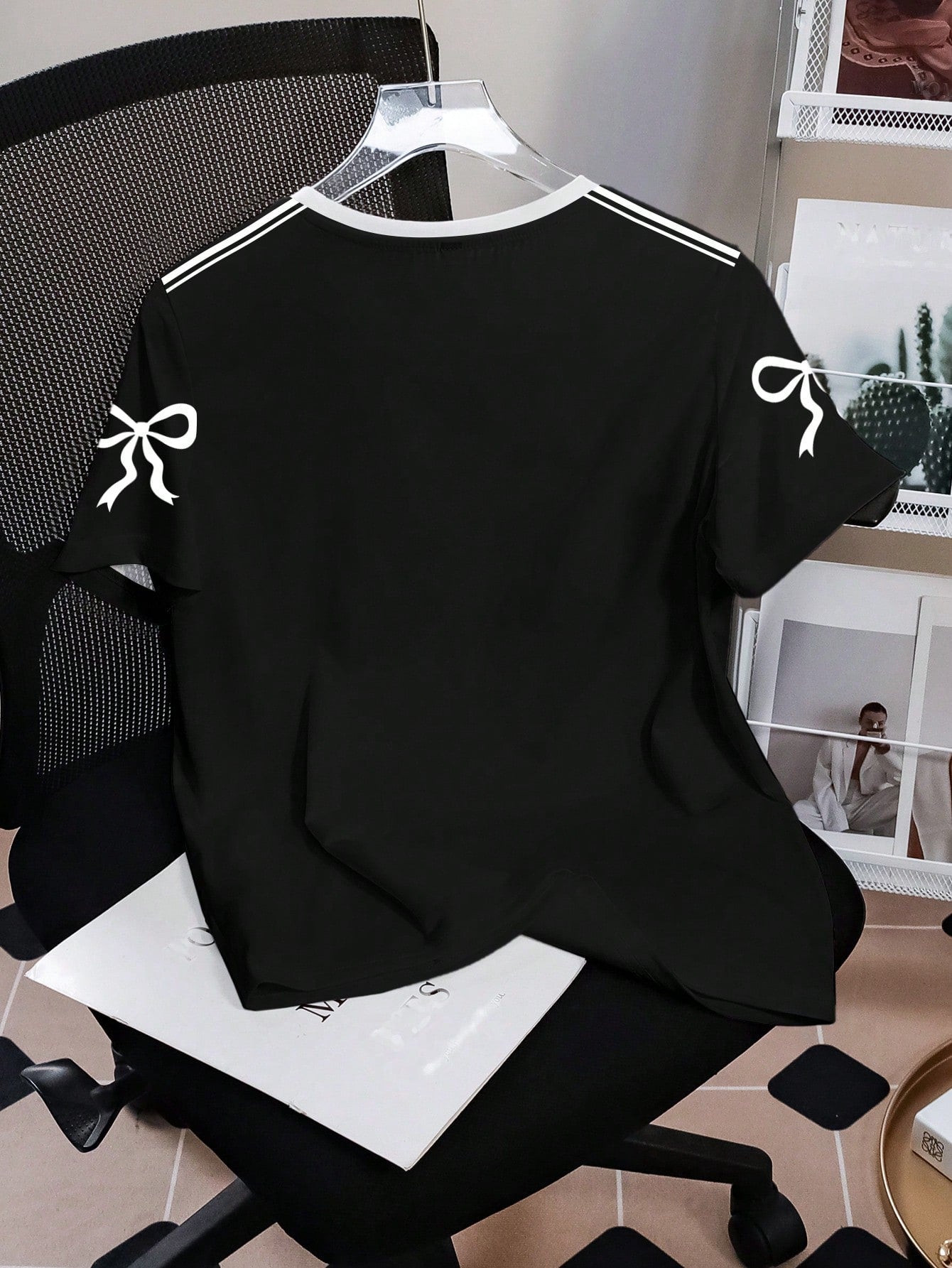 Casual Letter & Cartoon Graphic Round Neck Short Sleeve T-Shirt