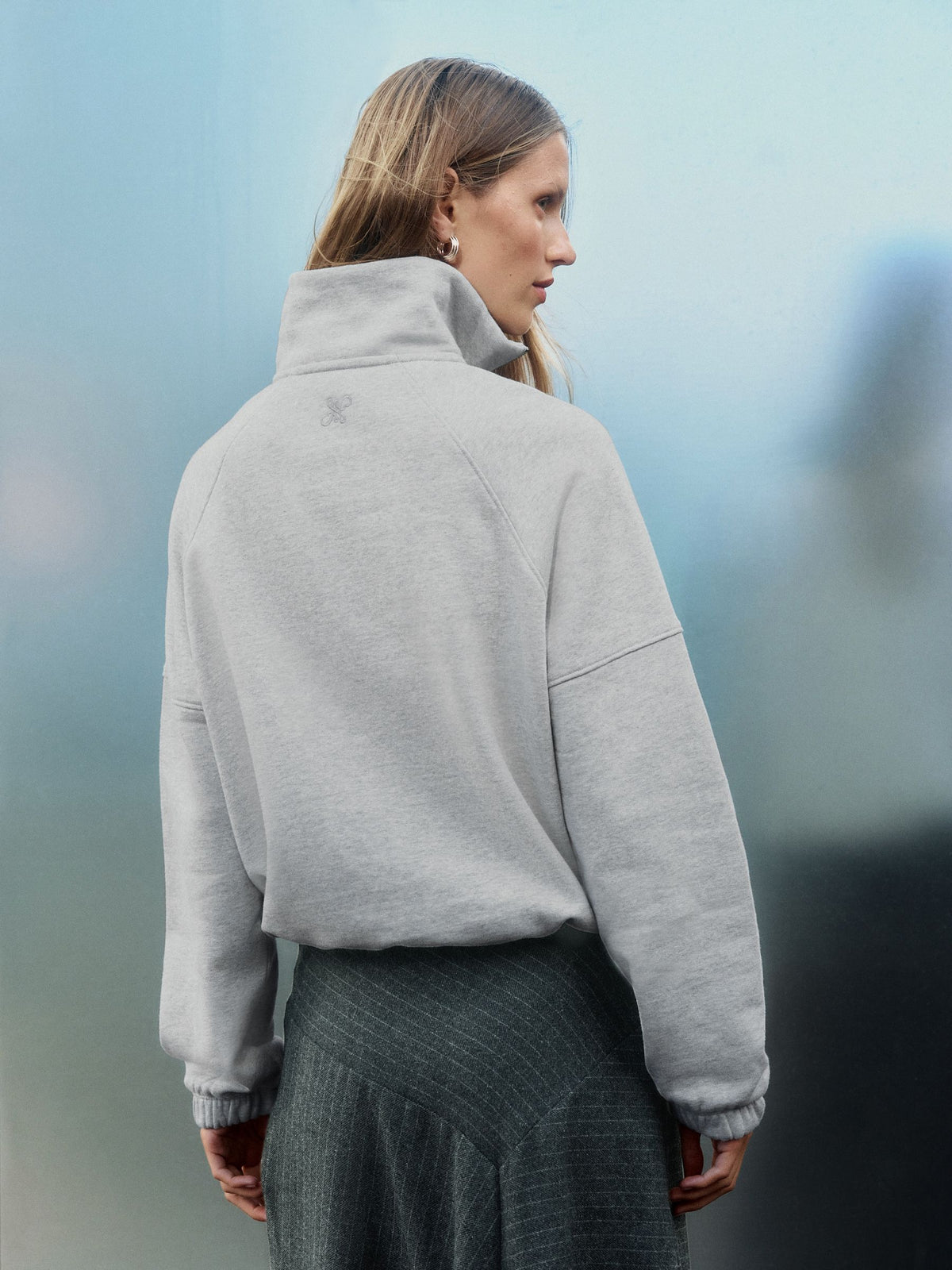 Women's Minimalist Oversized Half-Zip Sweatshirt