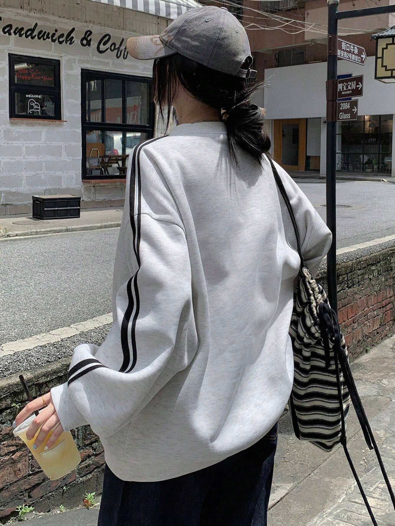 Thermal Lined V-Neck Letter Print Slouchy Sweatshirt