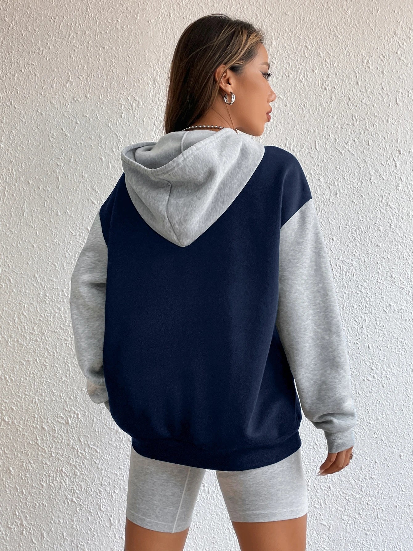 Letter Graphic Colorblock Drop Shoulder Drawstring Thermal Hoodie, Long Sleeve