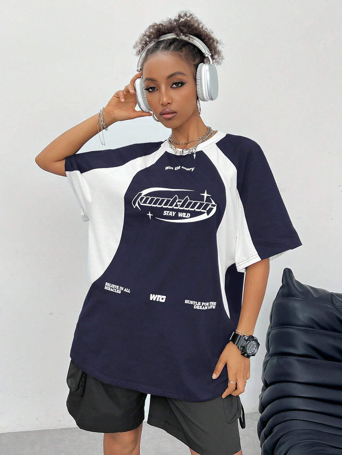 Women's Oversized Colourblock Slogan Raglan T-Shirt
