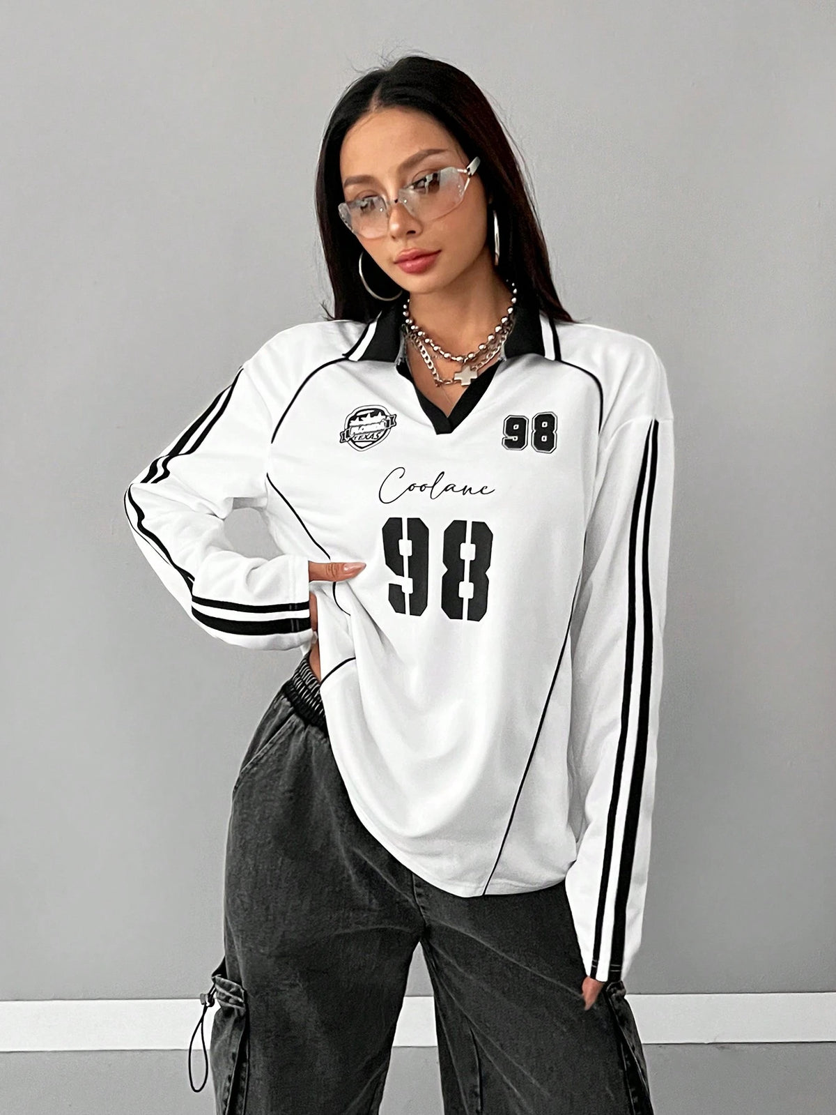 Women's Oversized V-Neck Striped Long-Sleeve Jersey T-Shirt